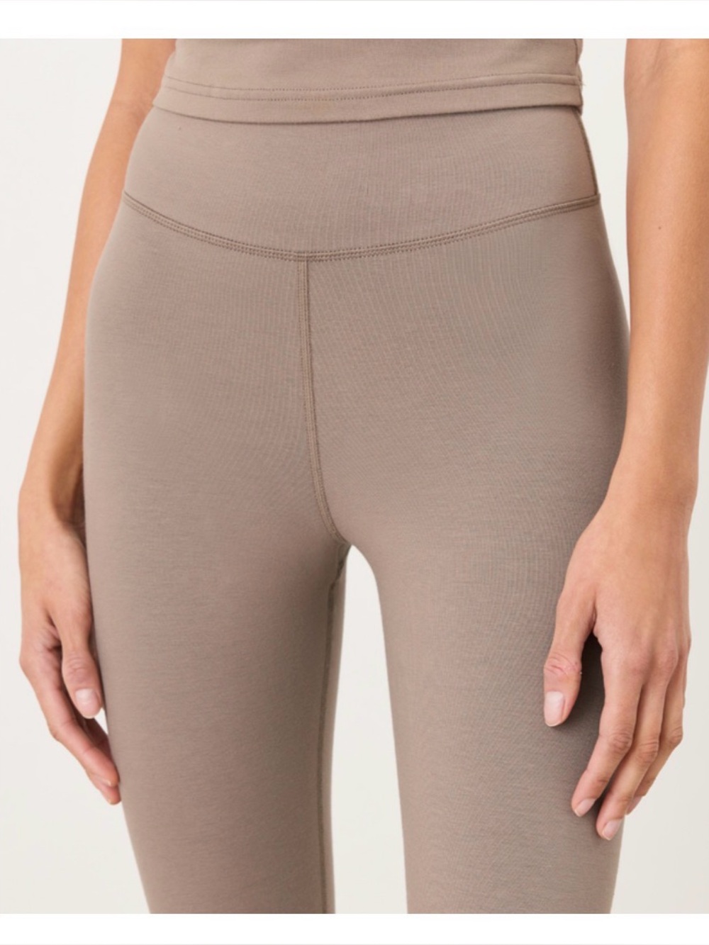 NWOT- PACT ORGANIC WOMEN’S CROPPED LEGGINGS- XL